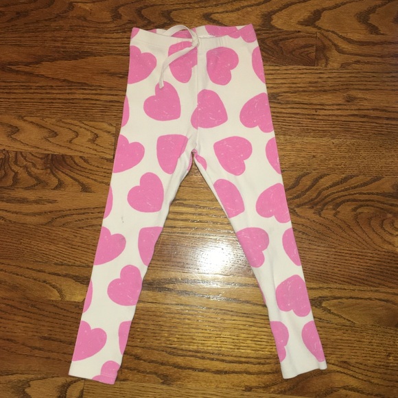 Zara Heart Sweatshirt and Leggings - Picture 9 of 10